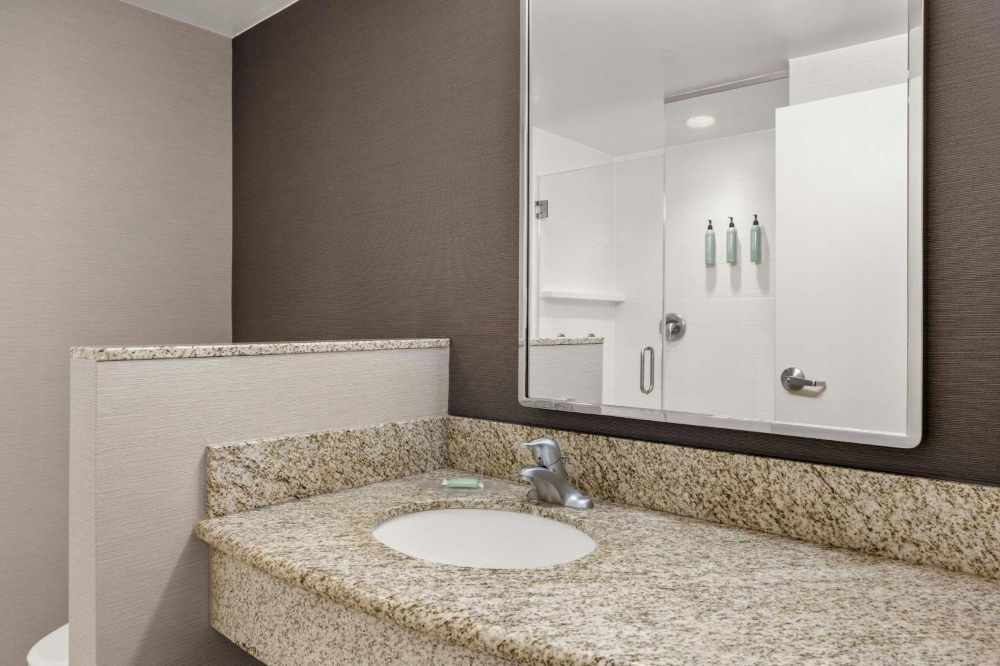 Courtyard By Marriott Evansville East Eksteriør bilde