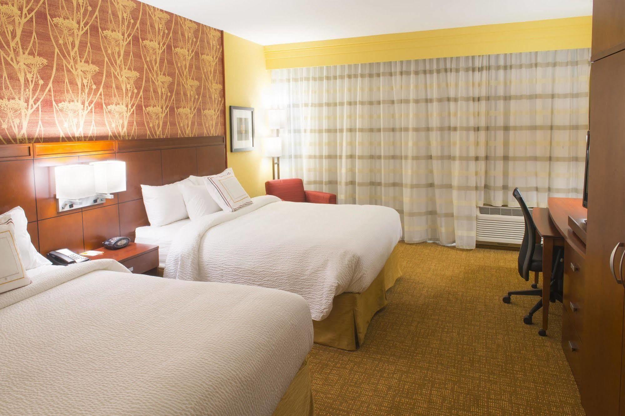 Courtyard By Marriott Evansville East Eksteriør bilde