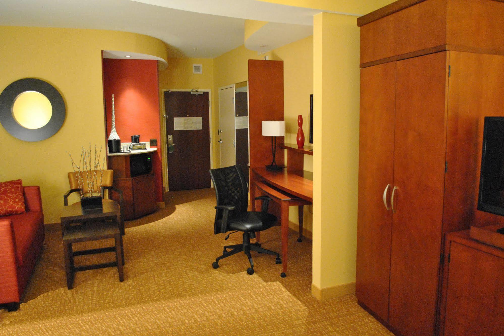 Courtyard By Marriott Evansville East Eksteriør bilde